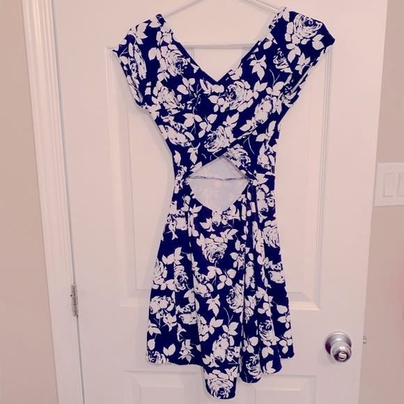 TeenBell Dresses & Skirts - Floral dress